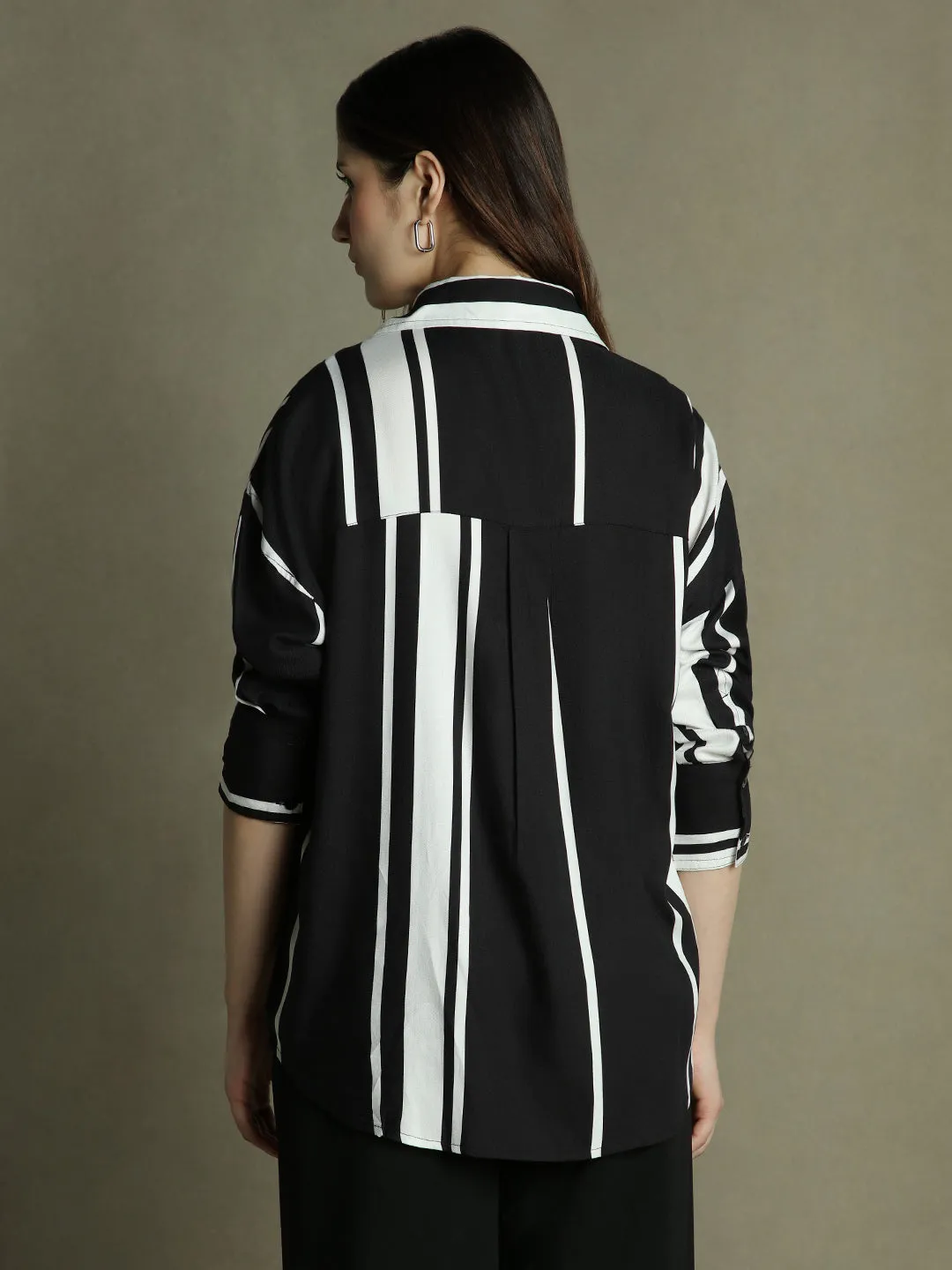 DL Woman Black Printed Stripes Collared Cotton Shirt