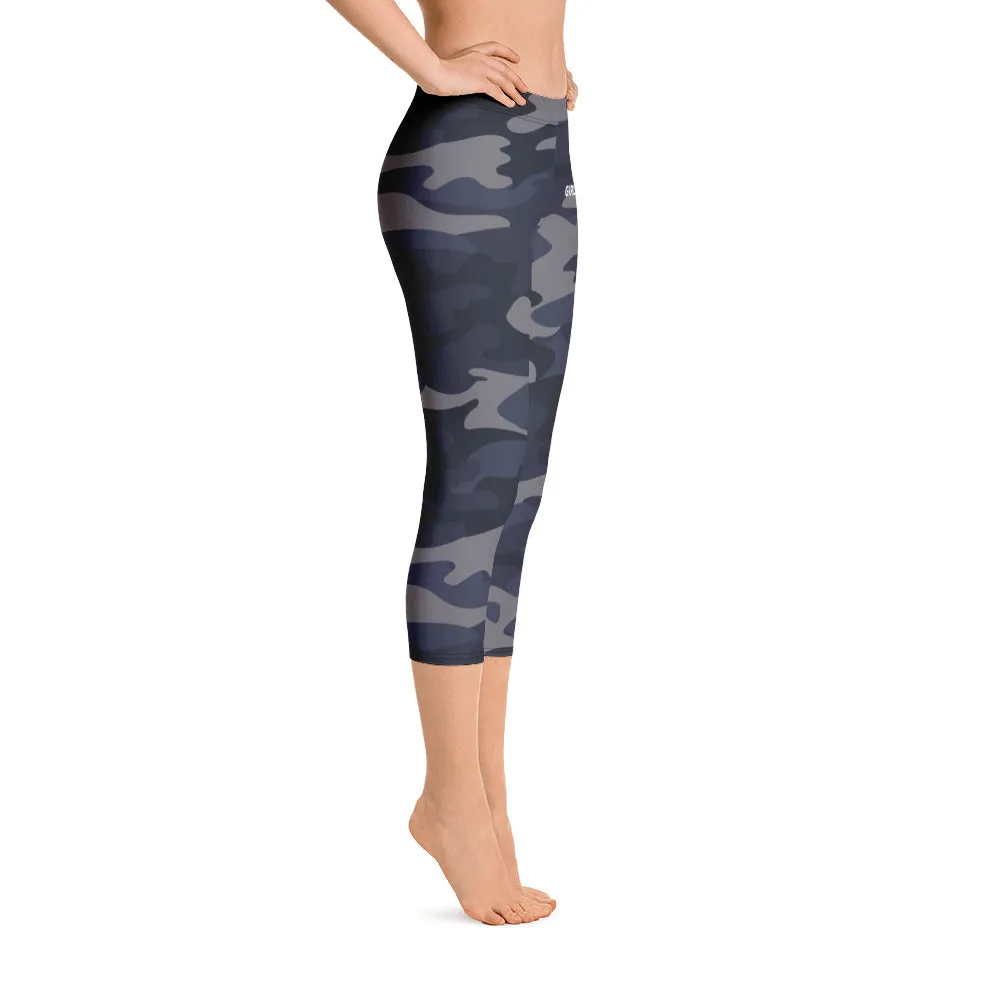 ELEVATED ESSENTIALS, THE PERFECT CAPRI NAVY CAMO