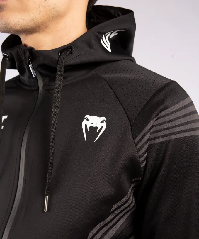 UFC Venum Pro Line Men's Hoodie - Black